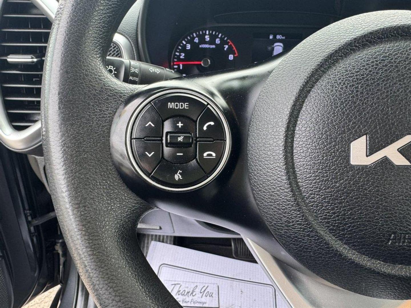 2022 Grey /Grey Kia Soul (KNDJ23AU0N7) with an 2.0l I-4 DI Dohc 2.0l engine, Automatic transmission, located at 745 East Steele Rd., West Columbia, SC, 29170, (803) 755-9148, 33.927212, -81.148483 - Photo#8
