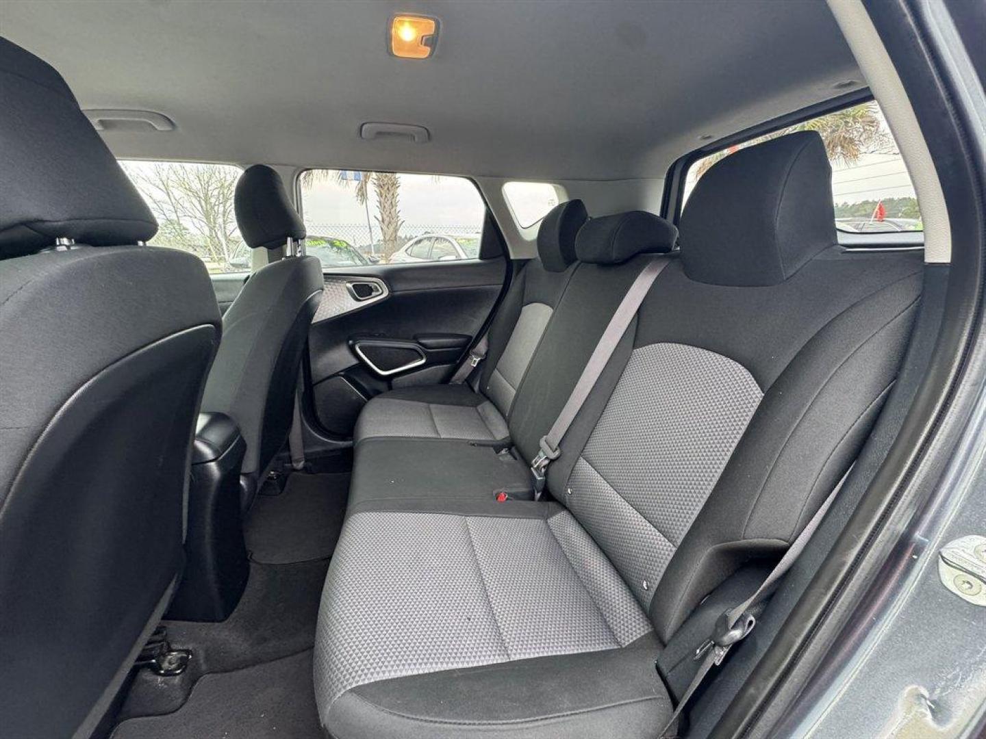 2022 Grey /Grey Kia Soul (KNDJ23AU0N7) with an 2.0l I-4 DI Dohc 2.0l engine, Automatic transmission, located at 745 East Steele Rd., West Columbia, SC, 29170, (803) 755-9148, 33.927212, -81.148483 - Photo#19