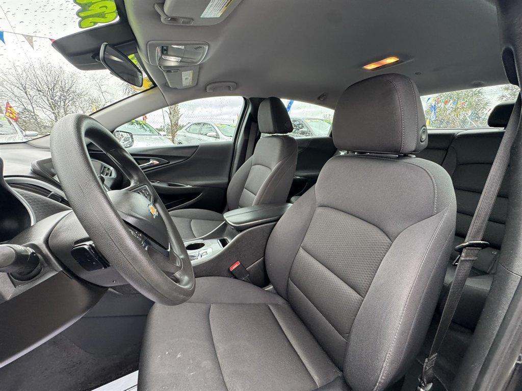 2023 Grey /Grey Chevrolet Malibu (1G1ZD5ST9PF) with an 1.5l I-4 DI Dohc T/C 1.5l engine, Automatic transmission, located at 745 East Steele Rd., West Columbia, SC, 29170, (803) 755-9148, 33.927212, -81.148483 - Photo#19