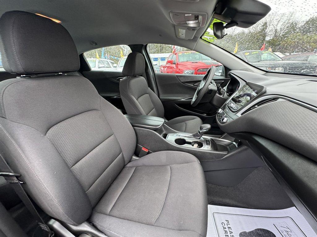 2023 Grey /Grey Chevrolet Malibu (1G1ZD5ST9PF) with an 1.5l I-4 DI Dohc T/C 1.5l engine, Automatic transmission, located at 745 East Steele Rd., West Columbia, SC, 29170, (803) 755-9148, 33.927212, -81.148483 - Photo#26