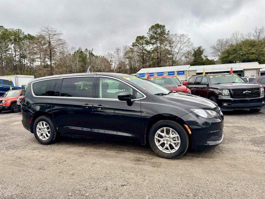2023 Black /Grey Chrysler Voyager (2C4RC1CGXPR) with an 3.6l V6 Smpi Dohc VVT 3.6 engine, Automatic transmission, located at 745 East Steele Rd., West Columbia, SC, 29170, (803) 755-9148, 33.927212, -81.148483 - Photo#2