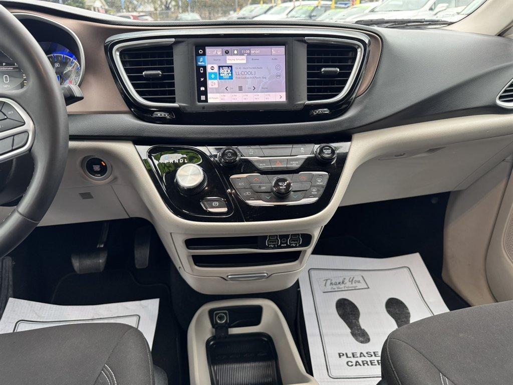 2023 Black /Grey Chrysler Voyager (2C4RC1CGXPR) with an 3.6l V6 Smpi Dohc VVT 3.6 engine, Automatic transmission, located at 745 East Steele Rd., West Columbia, SC, 29170, (803) 755-9148, 33.927212, -81.148483 - Photo#11