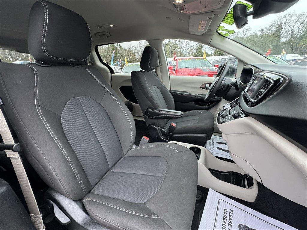 2023 Black /Grey Chrysler Voyager (2C4RC1CGXPR) with an 3.6l V6 Smpi Dohc VVT 3.6 engine, Automatic transmission, located at 745 East Steele Rd., West Columbia, SC, 29170, (803) 755-9148, 33.927212, -81.148483 - Photo#25