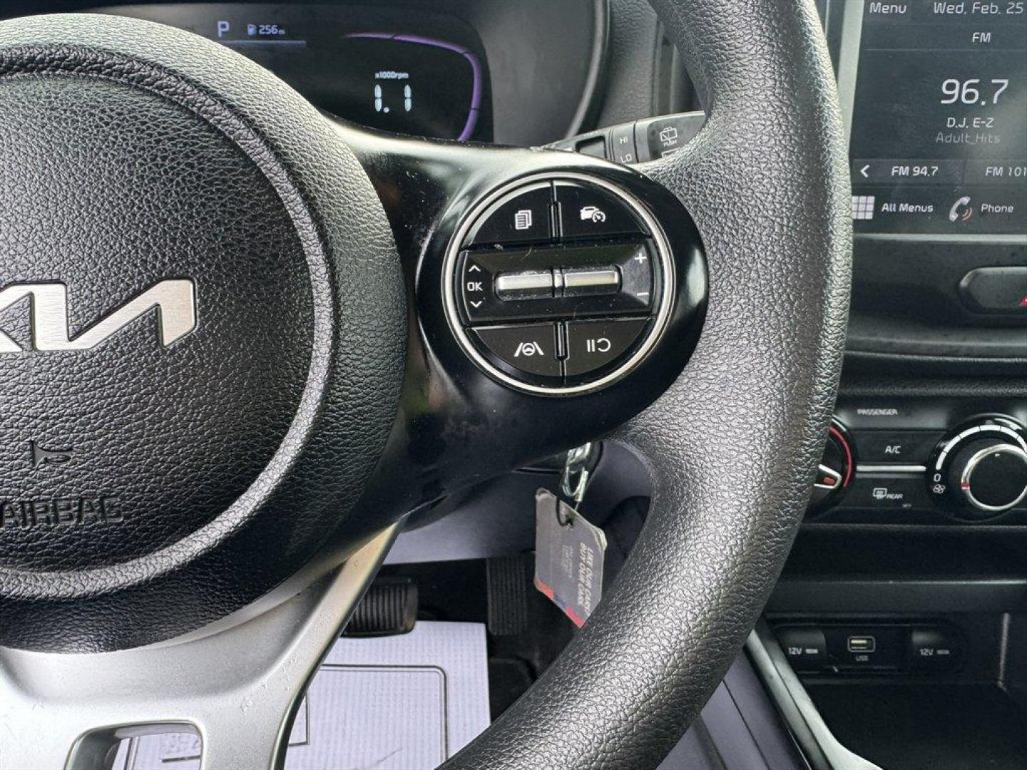 2023 Grey /Grey Kia Soul (KNDJ23AUXP7) with an 2.0l I-4 DI Dohc 2.0l engine, Automatic transmission, located at 745 East Steele Rd., West Columbia, SC, 29170, (803) 755-9148, 33.927212, -81.148483 - Photo#9