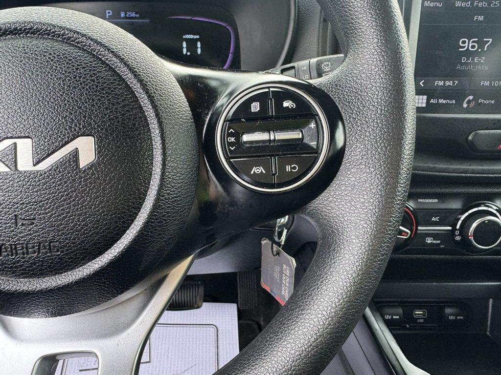 2023 Grey /Grey Kia Soul (KNDJ23AUXP7) with an 2.0l I-4 DI Dohc 2.0l engine, Automatic transmission, located at 745 East Steele Rd., West Columbia, SC, 29170, (803) 755-9148, 33.927212, -81.148483 - Photo#9