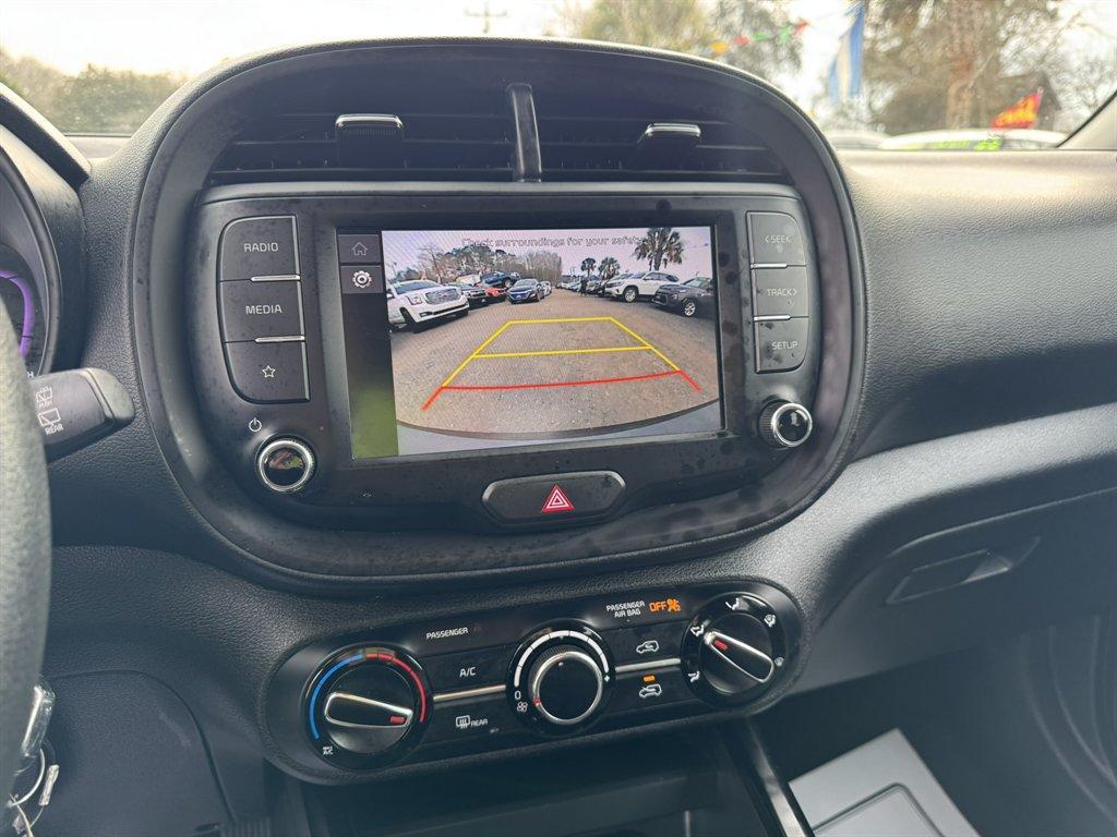 2023 Grey /Grey Kia Soul (KNDJ23AUXP7) with an 2.0l I-4 DI Dohc 2.0l engine, Automatic transmission, located at 745 East Steele Rd., West Columbia, SC, 29170, (803) 755-9148, 33.927212, -81.148483 - Photo#13