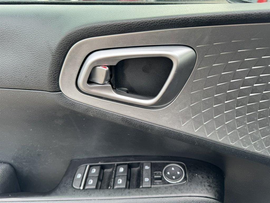 2023 Grey /Grey Kia Soul (KNDJ23AUXP7) with an 2.0l I-4 DI Dohc 2.0l engine, Automatic transmission, located at 745 East Steele Rd., West Columbia, SC, 29170, (803) 755-9148, 33.927212, -81.148483 - Photo#16