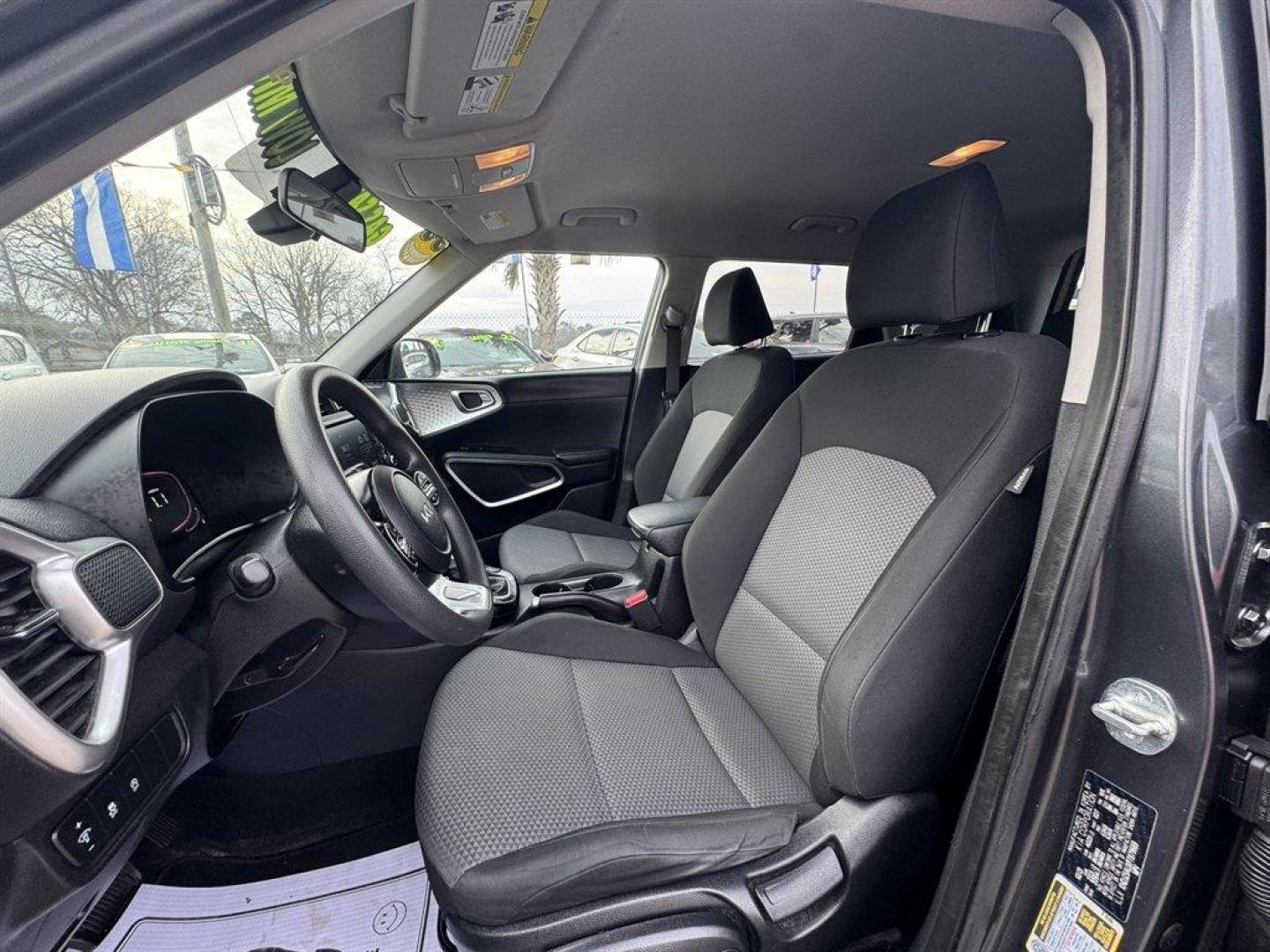 2023 Grey /Grey Kia Soul (KNDJ23AUXP7) with an 2.0l I-4 DI Dohc 2.0l engine, Automatic transmission, located at 745 East Steele Rd., West Columbia, SC, 29170, (803) 755-9148, 33.927212, -81.148483 - Photo#17