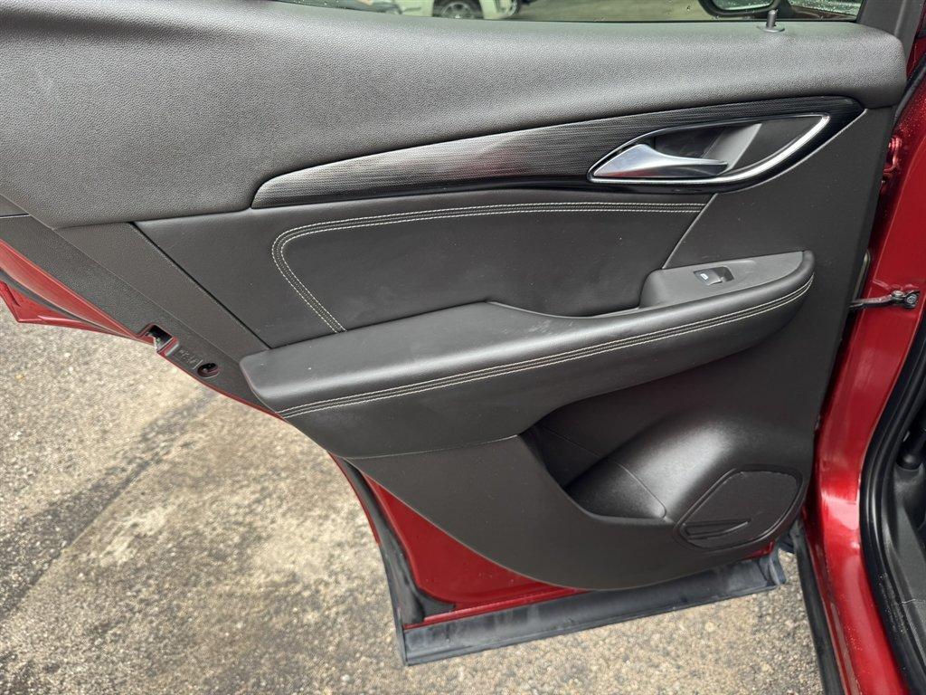 2023 Red /Black Buick Envision (LRBFZNR44PD) with an 2.0l I-4 DI Dohc T/C 2.0l engine, Automatic transmission, located at 745 East Steele Rd., West Columbia, SC, 29170, (803) 755-9148, 33.927212, -81.148483 - Photo#21