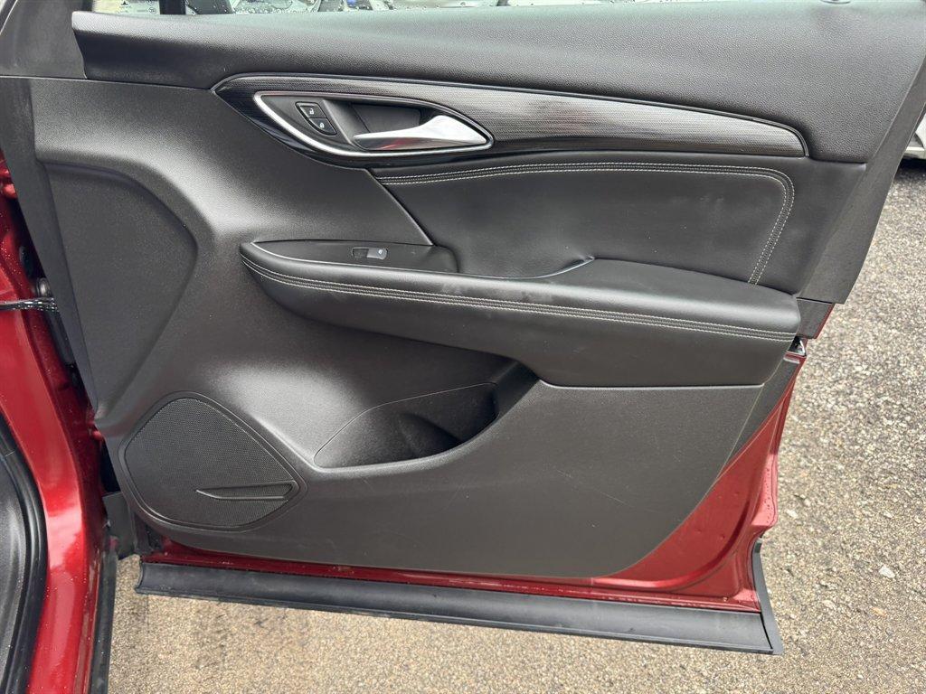 2023 Red /Black Buick Envision (LRBFZNR44PD) with an 2.0l I-4 DI Dohc T/C 2.0l engine, Automatic transmission, located at 745 East Steele Rd., West Columbia, SC, 29170, (803) 755-9148, 33.927212, -81.148483 - Photo#25