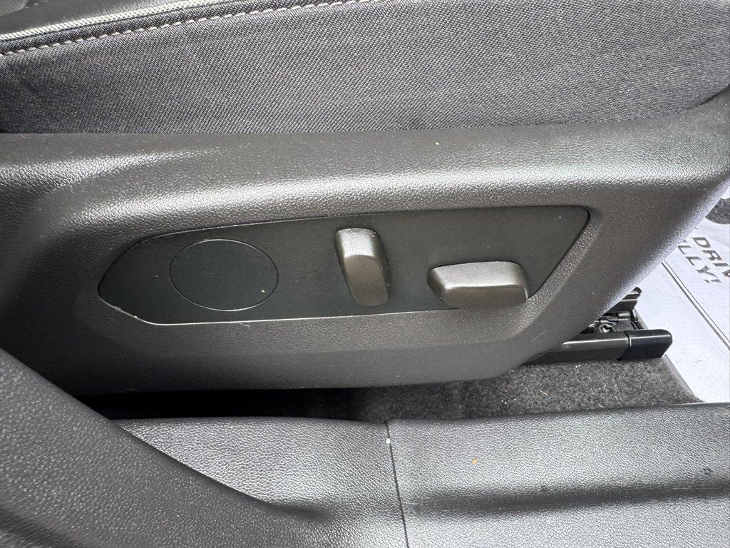 2023 Red /Black Buick Envision (LRBFZNR44PD) with an 2.0l I-4 DI Dohc T/C 2.0l engine, Automatic transmission, located at 745 East Steele Rd., West Columbia, SC, 29170, (803) 755-9148, 33.927212, -81.148483 - Photo#27