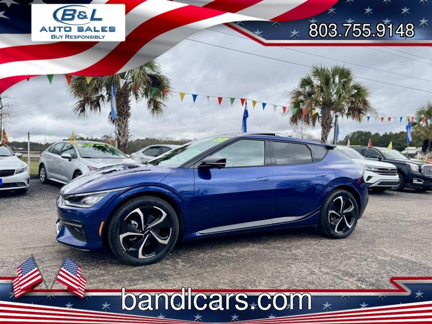 2022 Blue /Black Kia EV6 (KNDC4DLCXN5) with an 77.4 KWH Elect 77.4 KWH engine, Automatic transmission, located at 745 East Steele Rd., West Columbia, SC, 29170, (803) 755-9148, 33.927212, -81.148483 - Photo#0