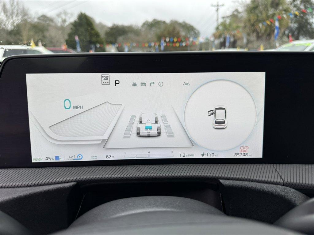 2022 Blue /Black Kia EV6 (KNDC4DLCXN5) with an 77.4 KWH Elect 77.4 KWH engine, Automatic transmission, located at 745 East Steele Rd., West Columbia, SC, 29170, (803) 755-9148, 33.927212, -81.148483 - Photo#11