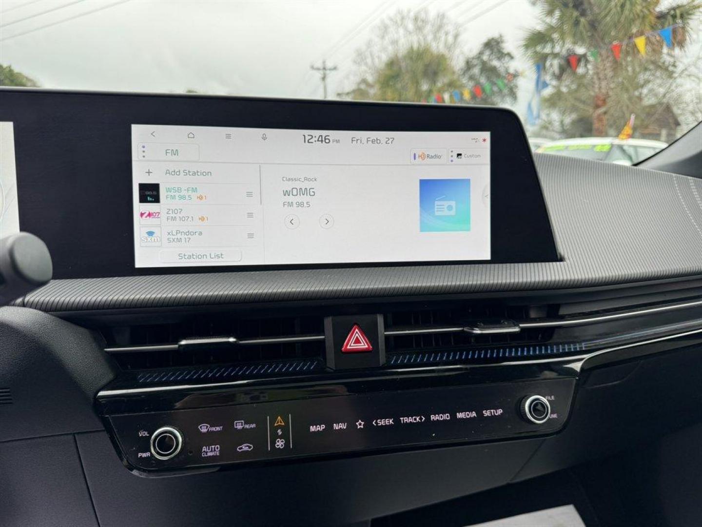 2022 Blue /Black Kia EV6 (KNDC4DLCXN5) with an 77.4 KWH Elect 77.4 KWH engine, Automatic transmission, located at 745 East Steele Rd., West Columbia, SC, 29170, (803) 755-9148, 33.927212, -81.148483 - Photo#13