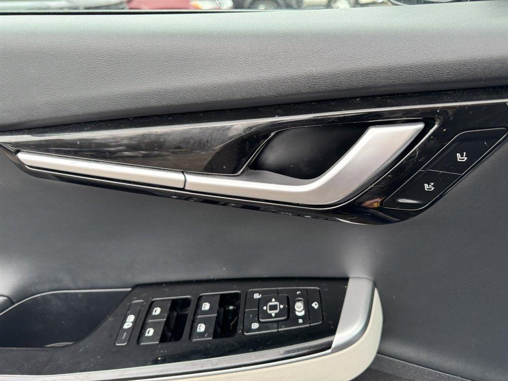 2022 Blue /Black Kia EV6 (KNDC4DLCXN5) with an 77.4 KWH Elect 77.4 KWH engine, Automatic transmission, located at 745 East Steele Rd., West Columbia, SC, 29170, (803) 755-9148, 33.927212, -81.148483 - Photo#22