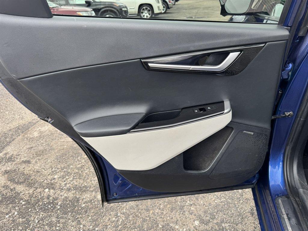 2022 Blue /Black Kia EV6 (KNDC4DLCXN5) with an 77.4 KWH Elect 77.4 KWH engine, Automatic transmission, located at 745 East Steele Rd., West Columbia, SC, 29170, (803) 755-9148, 33.927212, -81.148483 - Photo#25