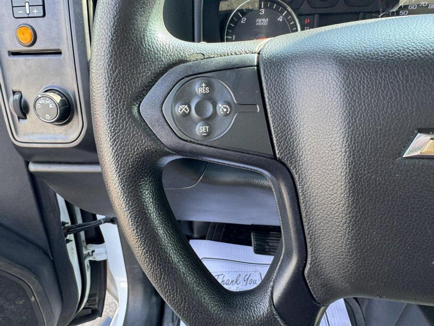 2016 White /Grey Chevrolet Silverado 2500 (1GC2KUEG7GZ) with an 6.0l V8 SFI OHV VVT Flex engine, Automatic transmission, located at 745 East Steele Rd., West Columbia, SC, 29170, (803) 755-9148, 33.927212, -81.148483 - Photo#9