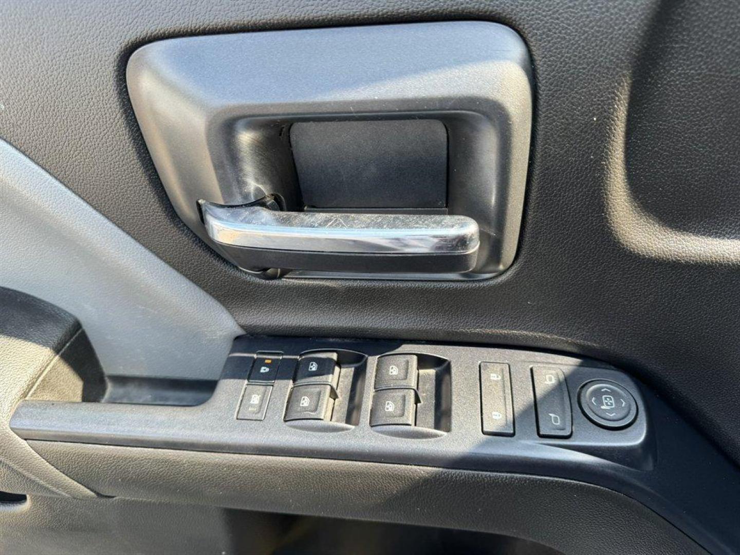 2016 White /Grey Chevrolet Silverado 2500 (1GC2KUEG7GZ) with an 6.0l V8 SFI OHV VVT Flex engine, Automatic transmission, located at 745 East Steele Rd., West Columbia, SC, 29170, (803) 755-9148, 33.927212, -81.148483 - Photo#14