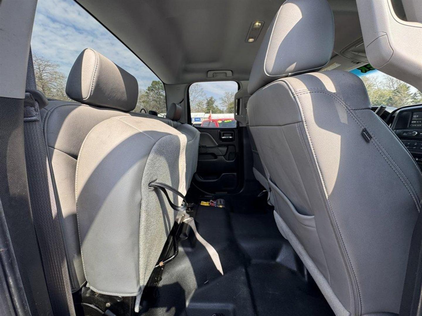 2016 White /Grey Chevrolet Silverado 2500 (1GC2KUEG7GZ) with an 6.0l V8 SFI OHV VVT Flex engine, Automatic transmission, located at 745 East Steele Rd., West Columbia, SC, 29170, (803) 755-9148, 33.927212, -81.148483 - Photo#19