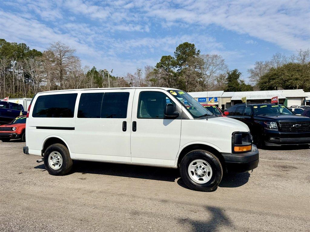 2016 White /Grey Chevrolet G2500 Vans (1GCWGAFG4G1) with an 6.0l V8 SFI OHV Flex 6.0l engine, Automatic transmission, located at 745 East Steele Rd., West Columbia, SC, 29170, (803) 755-9148, 33.927212, -81.148483 - Photo#2