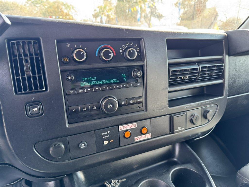 2016 White /Grey Chevrolet G2500 Vans (1GCWGAFG4G1) with an 6.0l V8 SFI OHV Flex 6.0l engine, Automatic transmission, located at 745 East Steele Rd., West Columbia, SC, 29170, (803) 755-9148, 33.927212, -81.148483 - Photo#11