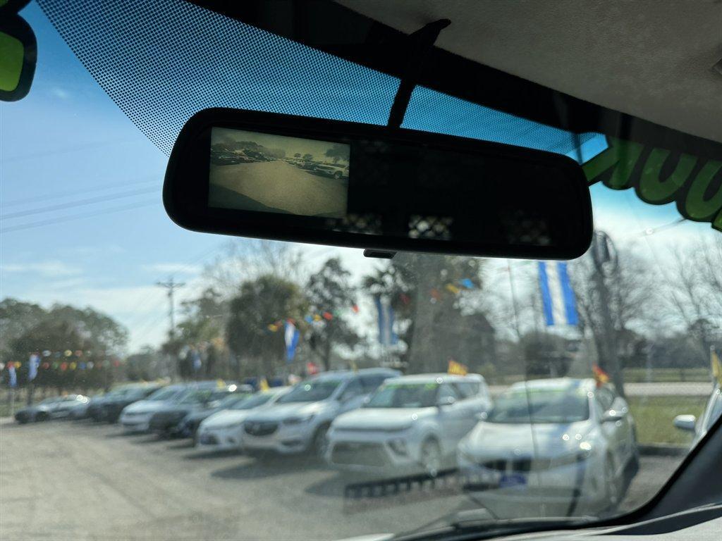 2016 White /Grey Chevrolet G2500 Vans (1GCWGAFG4G1) with an 6.0l V8 SFI OHV Flex 6.0l engine, Automatic transmission, located at 745 East Steele Rd., West Columbia, SC, 29170, (803) 755-9148, 33.927212, -81.148483 - Photo#12