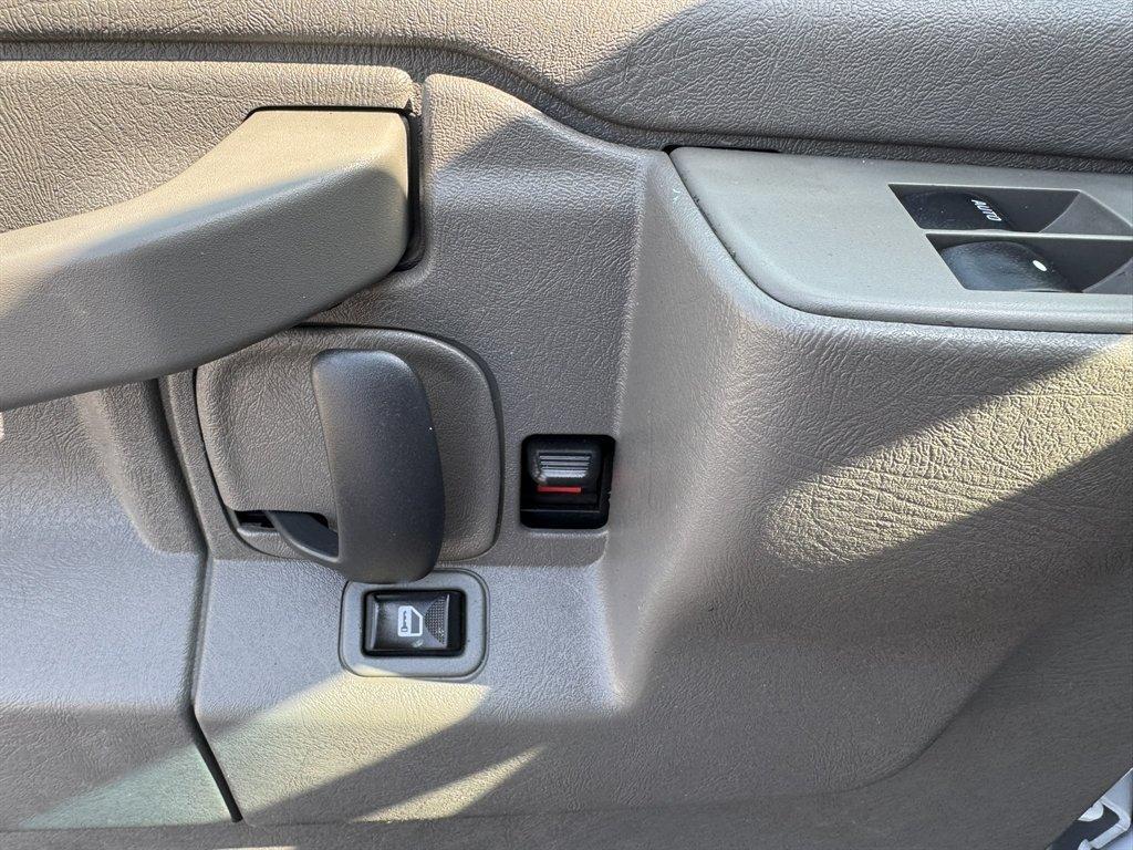 2016 White /Grey Chevrolet G2500 Vans (1GCWGAFG4G1) with an 6.0l V8 SFI OHV Flex 6.0l engine, Automatic transmission, located at 745 East Steele Rd., West Columbia, SC, 29170, (803) 755-9148, 33.927212, -81.148483 - Photo#16