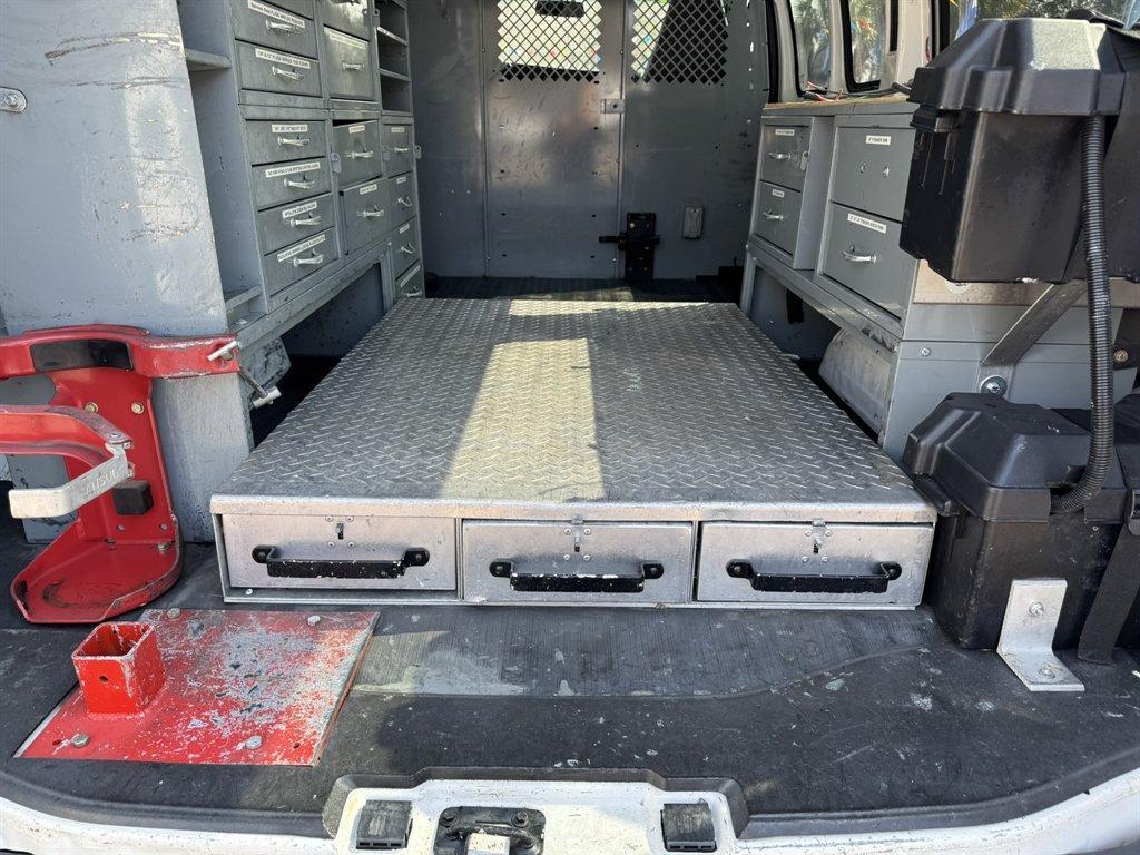 2016 White /Grey Chevrolet G2500 Vans (1GCWGAFG4G1) with an 6.0l V8 SFI OHV Flex 6.0l engine, Automatic transmission, located at 745 East Steele Rd., West Columbia, SC, 29170, (803) 755-9148, 33.927212, -81.148483 - Photo#24