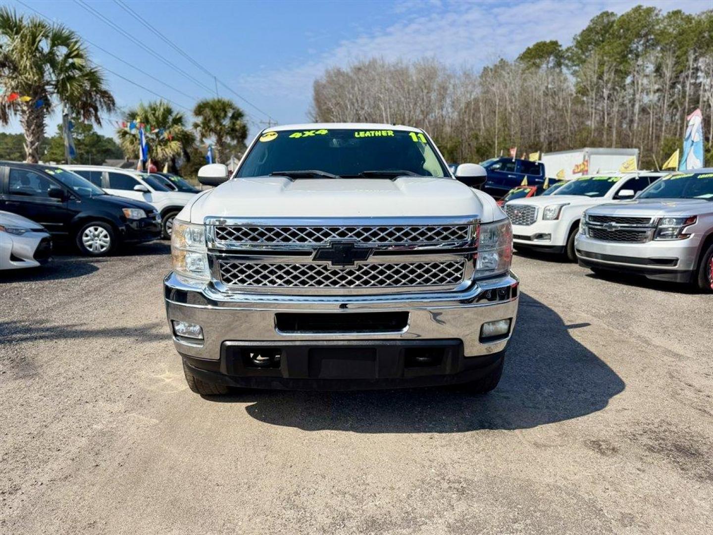 2011 White /Black Chevrolet Silverado 2500 (1GC1KYC85BF) with an 6.6l V8 DI DSL T/C 6.6l engine, Automatic transmission, located at 745 East Steele Rd., West Columbia, SC, 29170, (803) 755-9148, 33.927212, -81.148483 - Photo#1