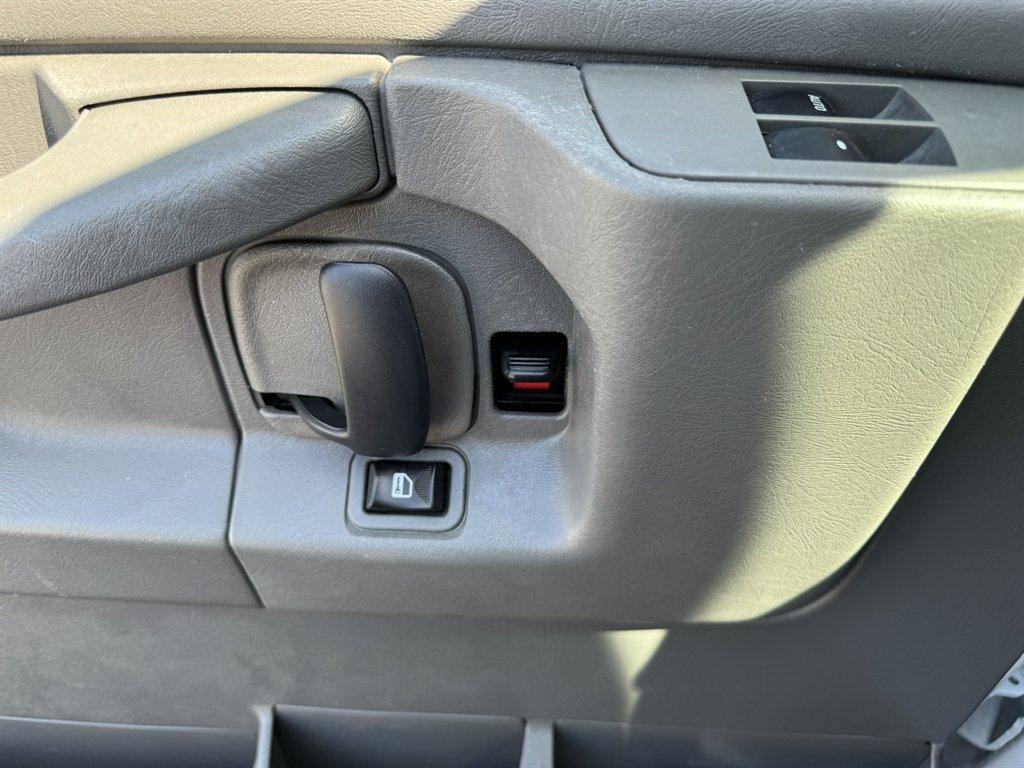 2011 White /Grey Chevrolet G2500 Vans (1GCWGFCG2B1) with an 6.0l V8 SFI OHV Flex 6.0l engine, Automatic transmission, located at 745 East Steele Rd., West Columbia, SC, 29170, (803) 755-9148, 33.927212, -81.148483 - Photo#16