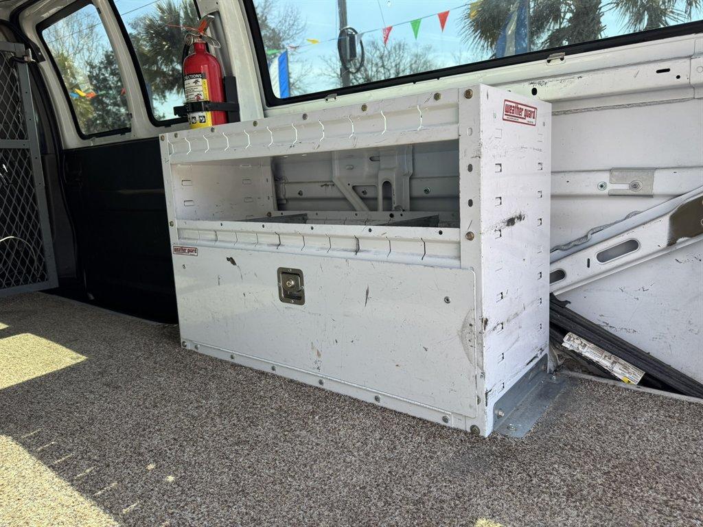 2011 White /Grey Chevrolet G2500 Vans (1GCWGFCG2B1) with an 6.0l V8 SFI OHV Flex 6.0l engine, Automatic transmission, located at 745 East Steele Rd., West Columbia, SC, 29170, (803) 755-9148, 33.927212, -81.148483 - Photo#24