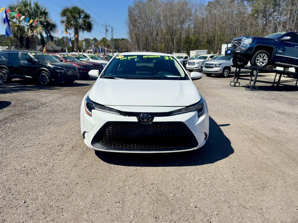 2021 White /Grey Toyota Corolla (JTDEPMAE1MJ) with an 1.8l I-4 MPI Dohc 1.8l engine, Automatic transmission, located at 745 East Steele Rd., West Columbia, SC, 29170, (803) 755-9148, 33.927212, -81.148483 - Photo#1