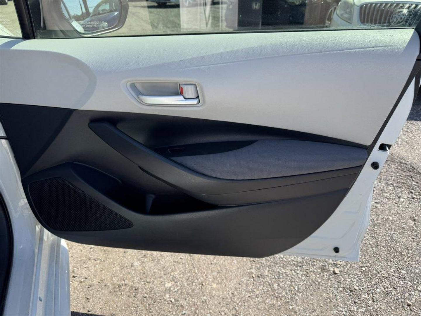 2021 White /Grey Toyota Corolla (JTDEPMAE1MJ) with an 1.8l I-4 MPI Dohc 1.8l engine, Automatic transmission, located at 745 East Steele Rd., West Columbia, SC, 29170, (803) 755-9148, 33.927212, -81.148483 - Photo#24