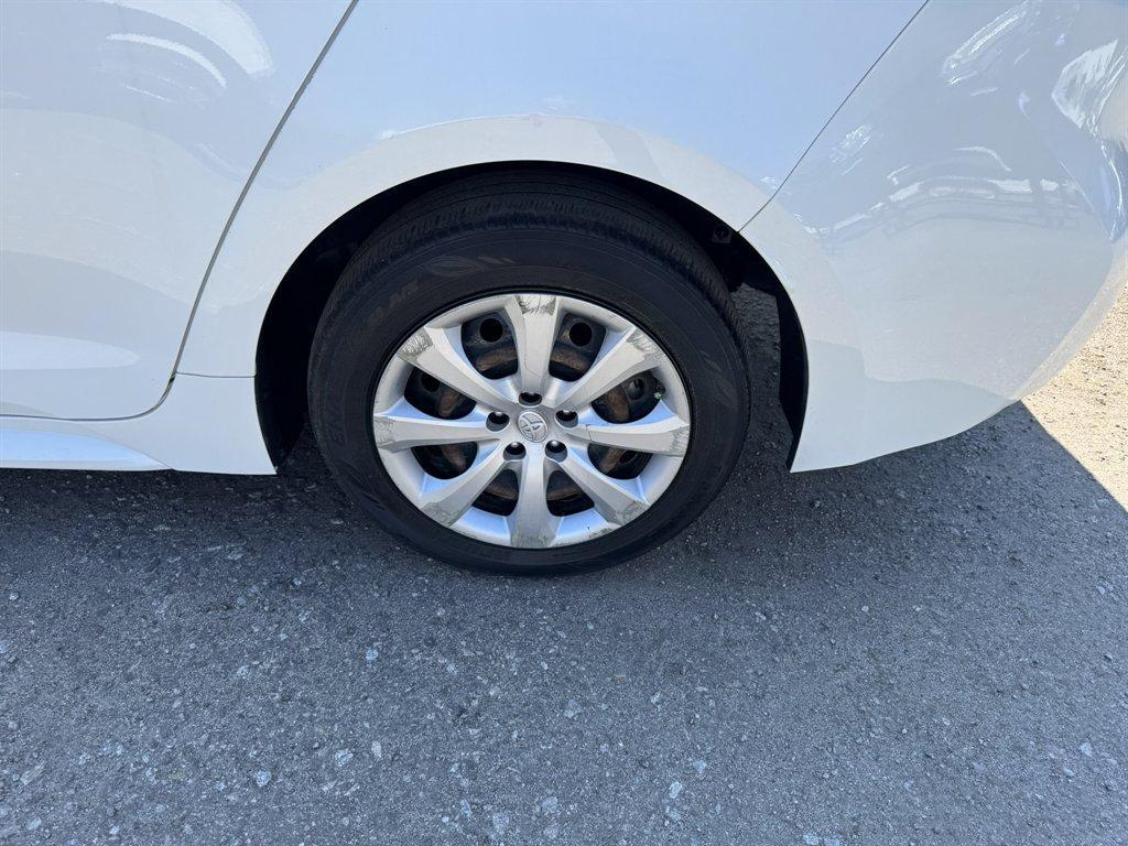 2021 White /Grey Toyota Corolla (JTDEPMAE1MJ) with an 1.8l I-4 MPI Dohc 1.8l engine, Automatic transmission, located at 745 East Steele Rd., West Columbia, SC, 29170, (803) 755-9148, 33.927212, -81.148483 - Photo#29