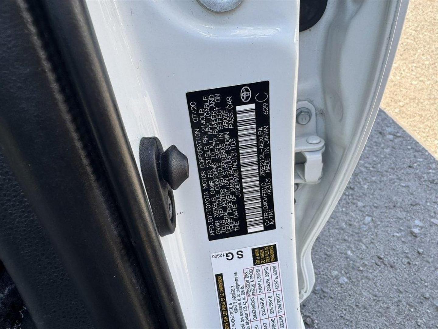 2021 White /Grey Toyota Corolla (JTDEPMAE1MJ) with an 1.8l I-4 MPI Dohc 1.8l engine, Automatic transmission, located at 745 East Steele Rd., West Columbia, SC, 29170, (803) 755-9148, 33.927212, -81.148483 - Photo#31