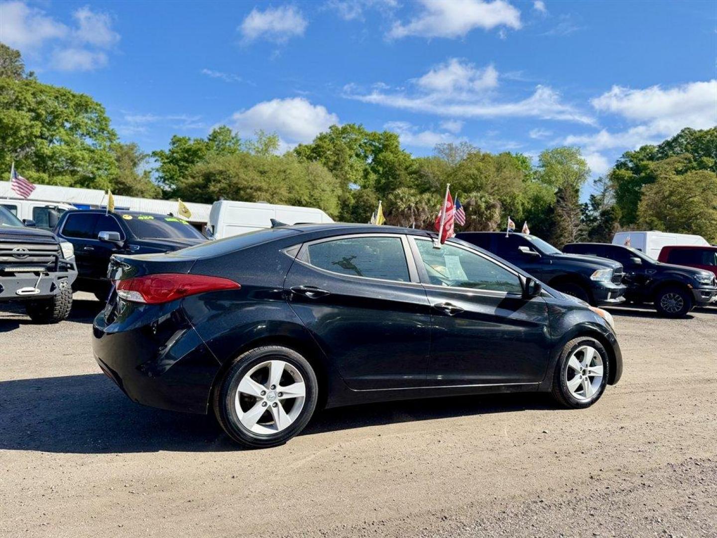 2011 Black /Grey Hyundai Elantra (KMHDH4AE3BU) with an 1.8l I-4 MPI Dohc 1.8l engine, Automatic transmission, located at 745 East Steele Rd., West Columbia, SC, 29170, (803) 755-9148, 33.927212, -81.148483- Photo#3