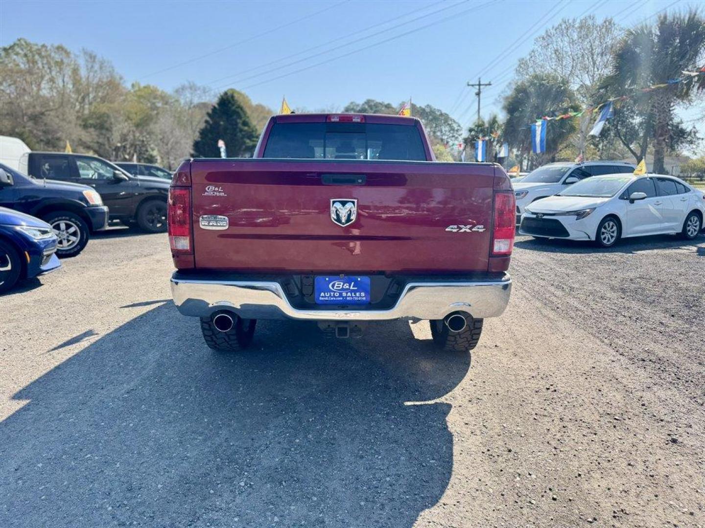 2015 Red /Grey Ram 1500 (1C6RR7GT5FS) with an 5.7l V8 Smpi Hemi 5.7l engine, Automatic transmission, located at 745 East Steele Rd., West Columbia, SC, 29170, (803) 755-9148, 33.927212, -81.148483 - Photo#4