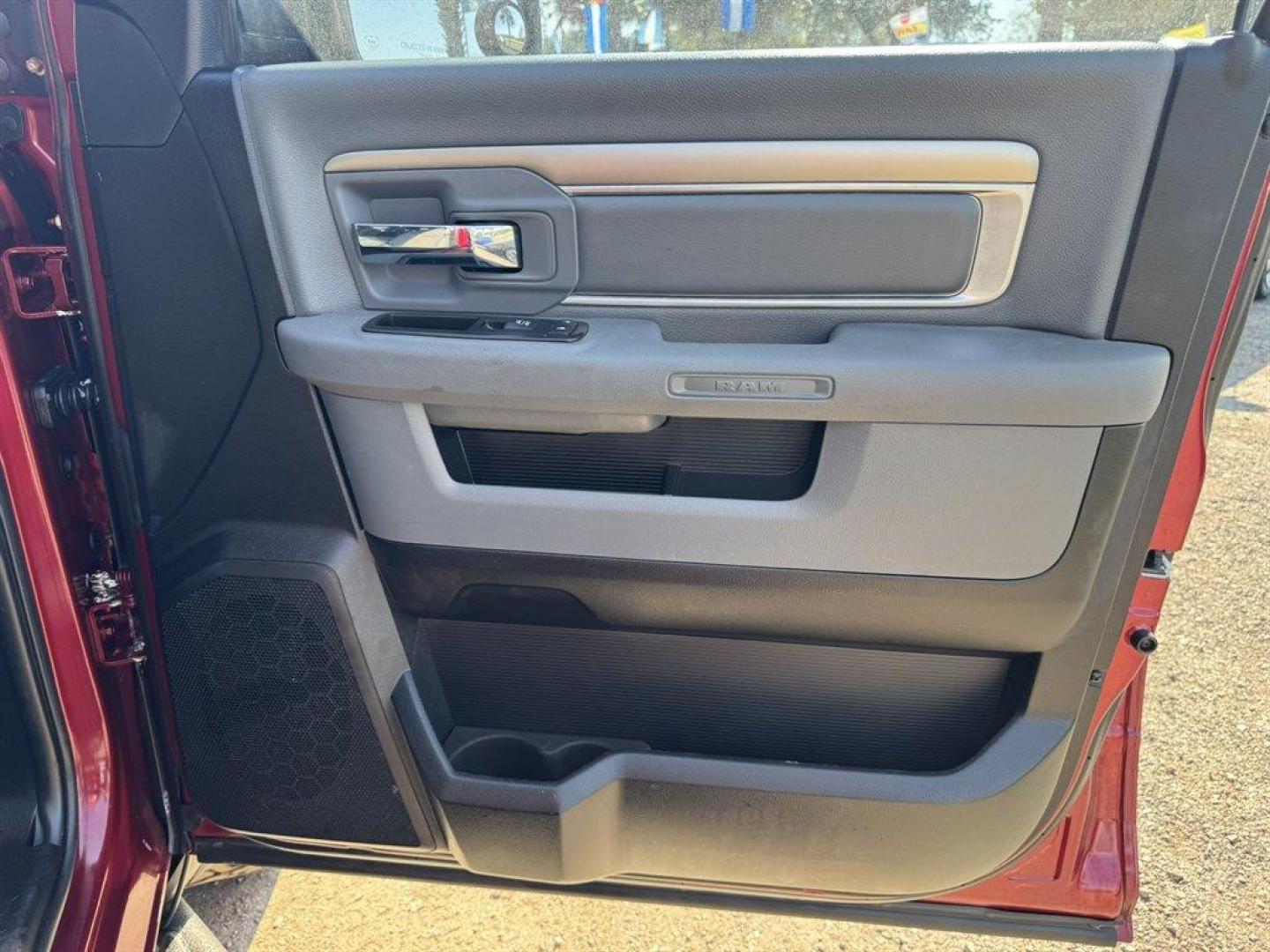 2015 Red /Grey Ram 1500 (1C6RR7GT5FS) with an 5.7l V8 Smpi Hemi 5.7l engine, Automatic transmission, located at 745 East Steele Rd., West Columbia, SC, 29170, (803) 755-9148, 33.927212, -81.148483 - Photo#25