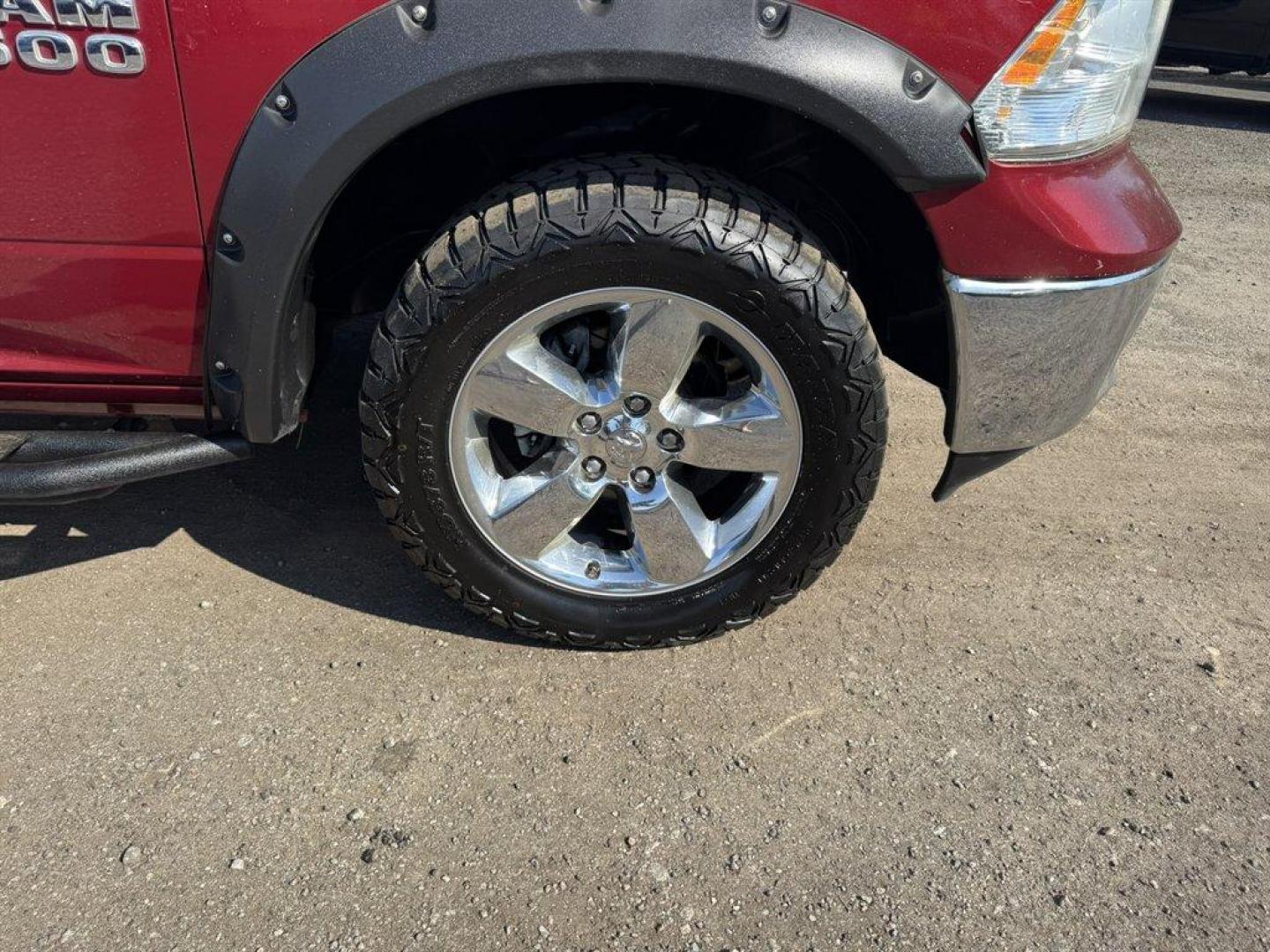 2015 Red /Grey Ram 1500 (1C6RR7GT5FS) with an 5.7l V8 Smpi Hemi 5.7l engine, Automatic transmission, located at 745 East Steele Rd., West Columbia, SC, 29170, (803) 755-9148, 33.927212, -81.148483 - Photo#30