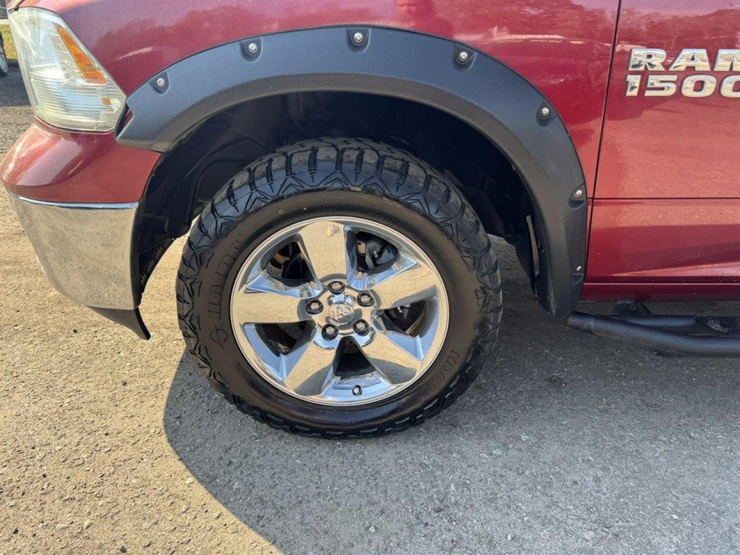 2015 Red /Grey Ram 1500 (1C6RR7GT5FS) with an 5.7l V8 Smpi Hemi 5.7l engine, Automatic transmission, located at 745 East Steele Rd., West Columbia, SC, 29170, (803) 755-9148, 33.927212, -81.148483 - Photo#33