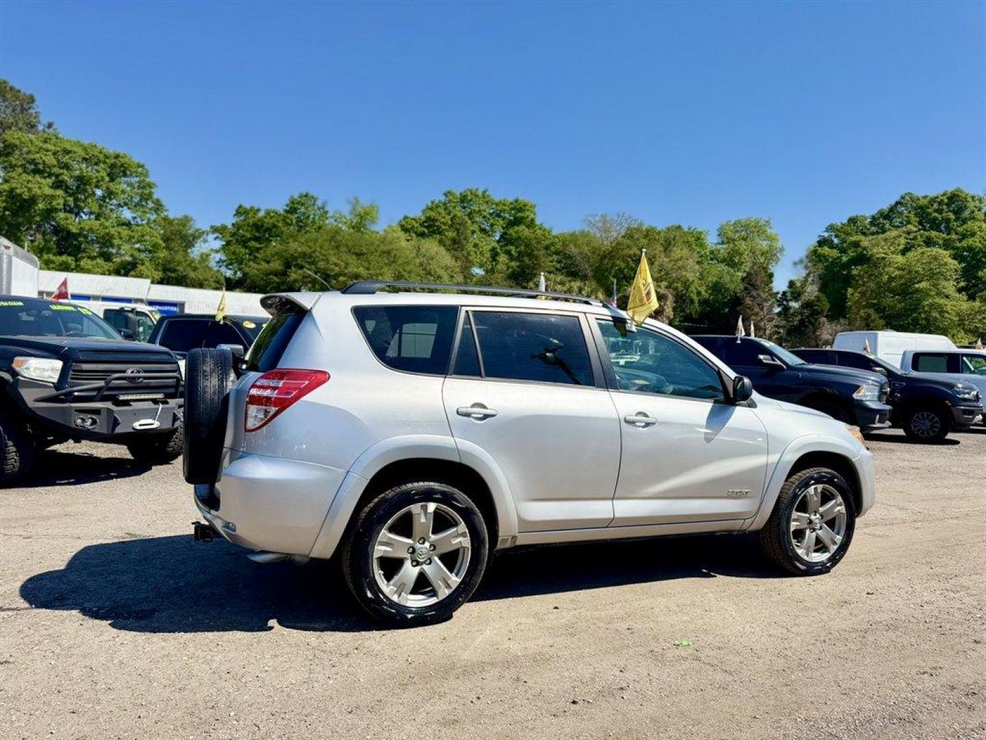 2010 Silver /Grey Toyota RAV4 (JTMWK4DV4AD) with an 3.5l V6 SFI Dohc 3.5l engine, Automatic transmission, located at 745 East Steele Rd., West Columbia, SC, 29170, (803) 755-9148, 33.927212, -81.148483 - Photo#3