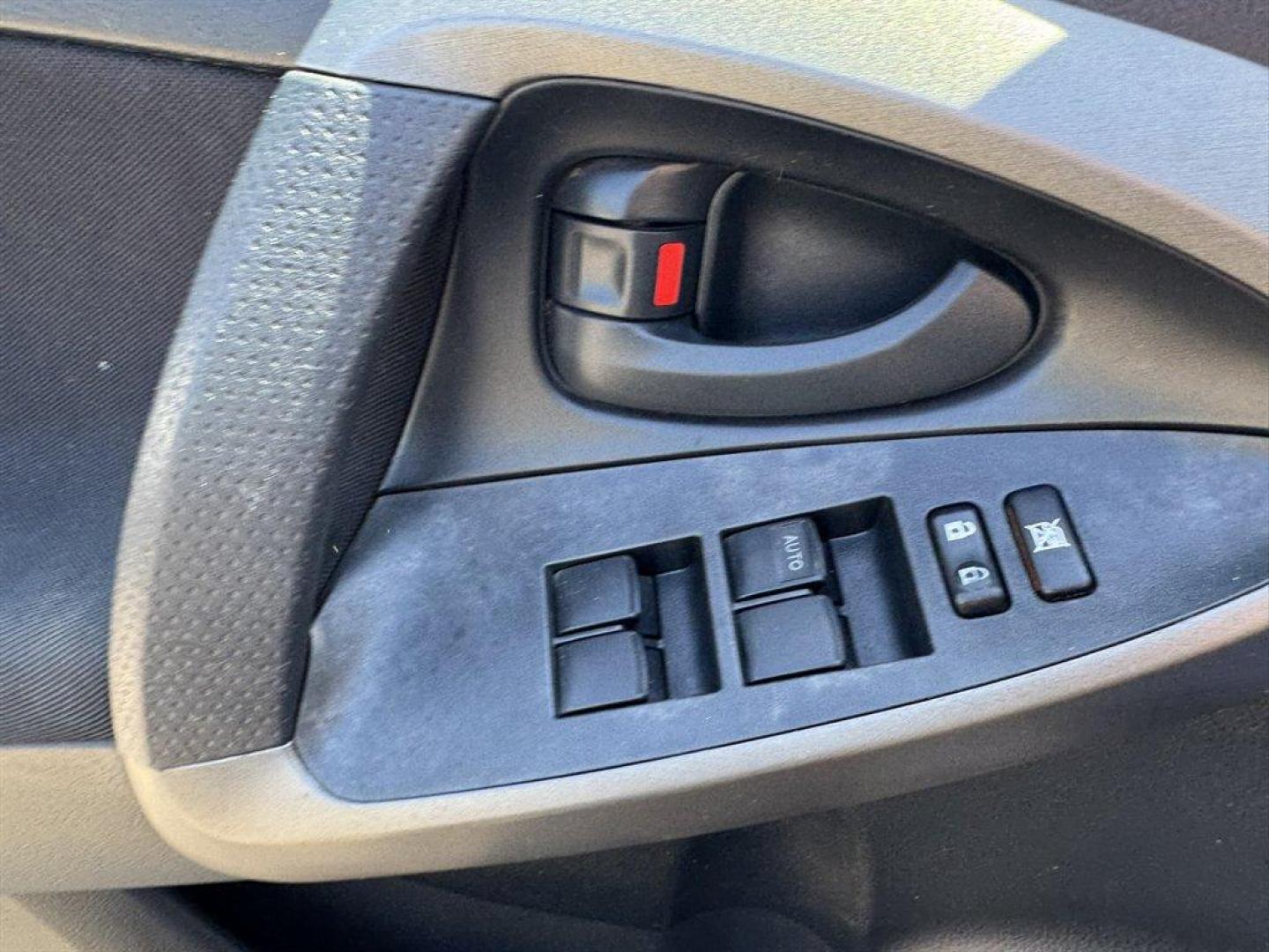 2010 Silver /Grey Toyota RAV4 (JTMWK4DV4AD) with an 3.5l V6 SFI Dohc 3.5l engine, Automatic transmission, located at 745 East Steele Rd., West Columbia, SC, 29170, (803) 755-9148, 33.927212, -81.148483 - Photo#18