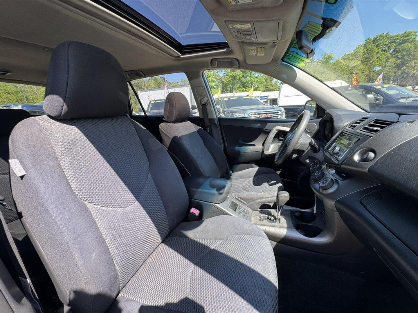 2010 Silver /Grey Toyota RAV4 (JTMWK4DV4AD) with an 3.5l V6 SFI Dohc 3.5l engine, Automatic transmission, located at 745 East Steele Rd., West Columbia, SC, 29170, (803) 755-9148, 33.927212, -81.148483 - Photo#25