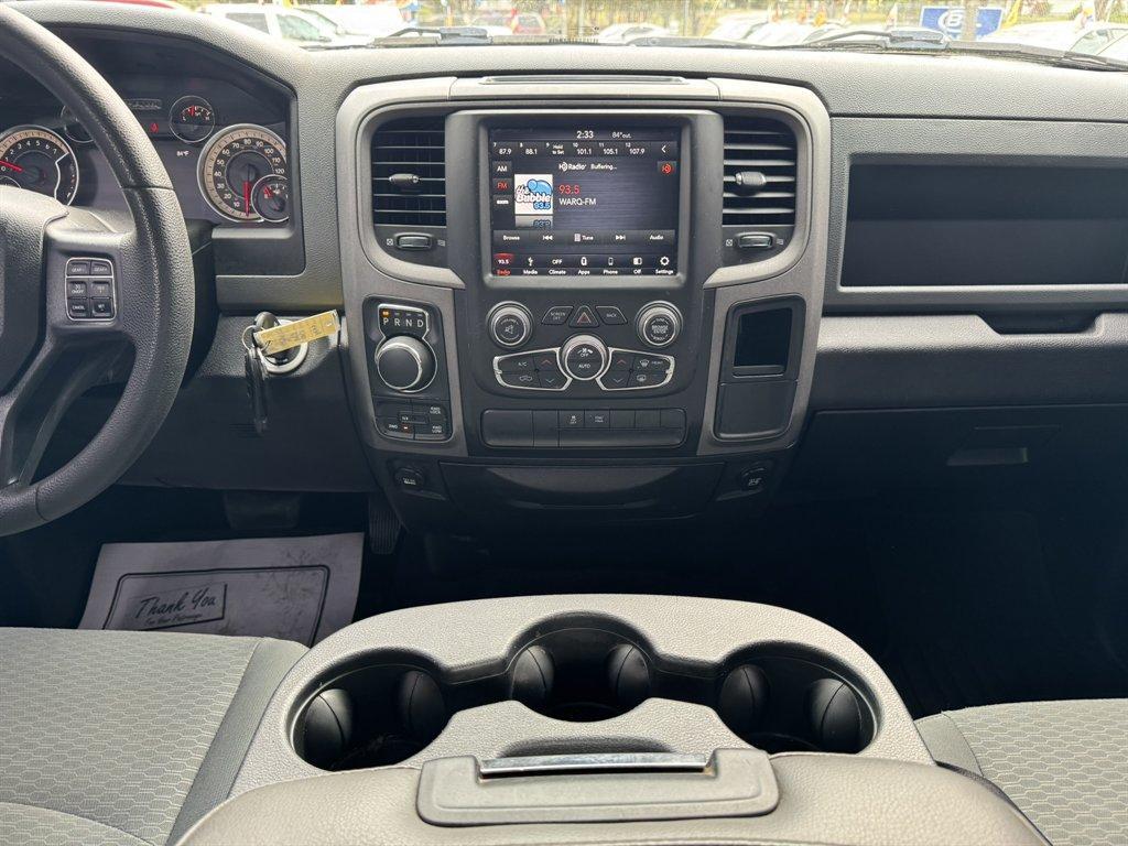 2019 Grey /Grey Ram 1500 DS (1C6RR7KT8KS) with an 5.7l V8 Smpi Hemi 5.7l engine, Automatic transmission, located at 745 East Steele Rd., West Columbia, SC, 29170, (803) 755-9148, 33.927212, -81.148483 - Photo#10