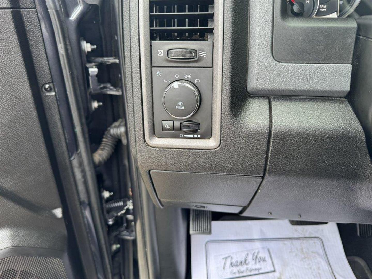 2019 Grey /Grey Ram 1500 DS (1C6RR7KT8KS) with an 5.7l V8 Smpi Hemi 5.7l engine, Automatic transmission, located at 745 East Steele Rd., West Columbia, SC, 29170, (803) 755-9148, 33.927212, -81.148483 - Photo#13