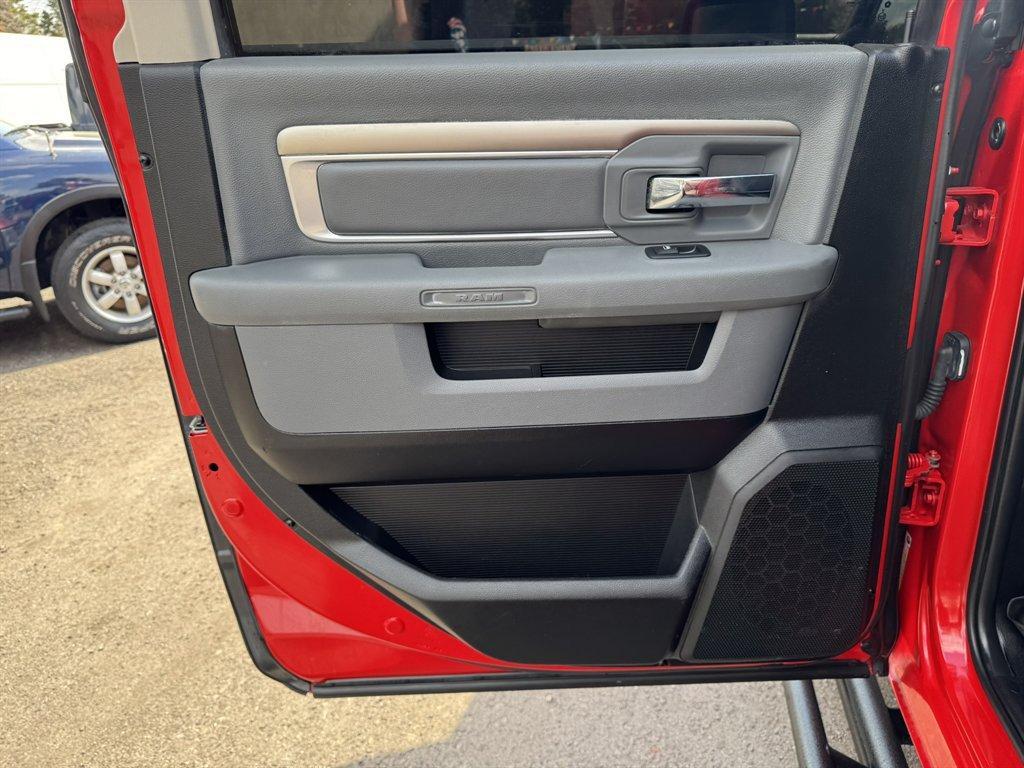 2019 Red /Grey Ram 1500 DS (1C6RR7TT5KS) with an 5.7l V8 Smpi Hemi 5.7l engine, Automatic transmission, located at 745 East Steele Rd., West Columbia, SC, 29170, (803) 755-9148, 33.927212, -81.148483 - Photo#22