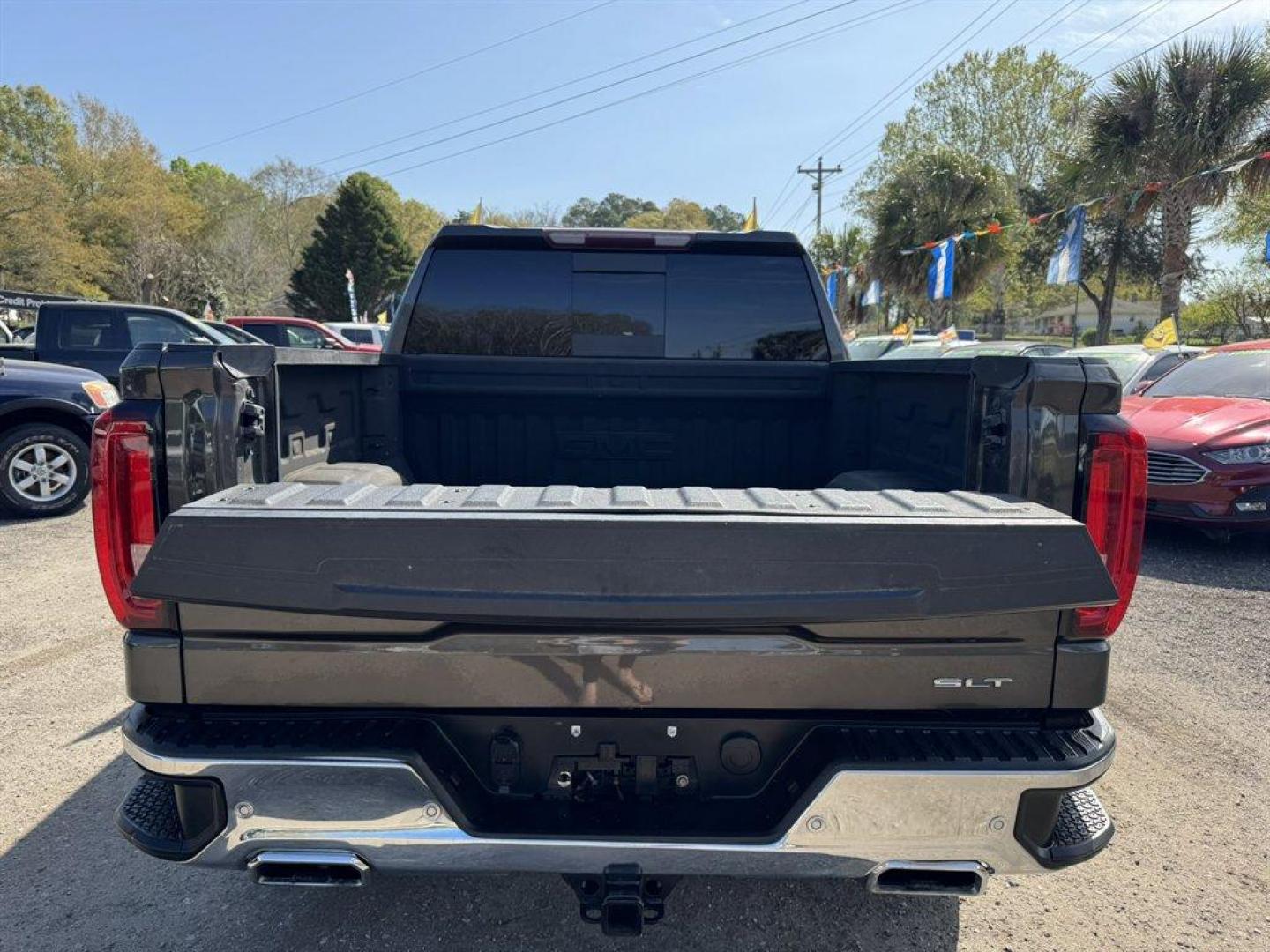 2020 Grey /Black GMC Sierra 1500 (1GTU9DEL1LZ) with an 6.2l V8 DI DYN Fuel Mgmt engine, Automatic transmission, located at 745 East Steele Rd., West Columbia, SC, 29170, (803) 755-9148, 33.927212, -81.148483- Photo#29