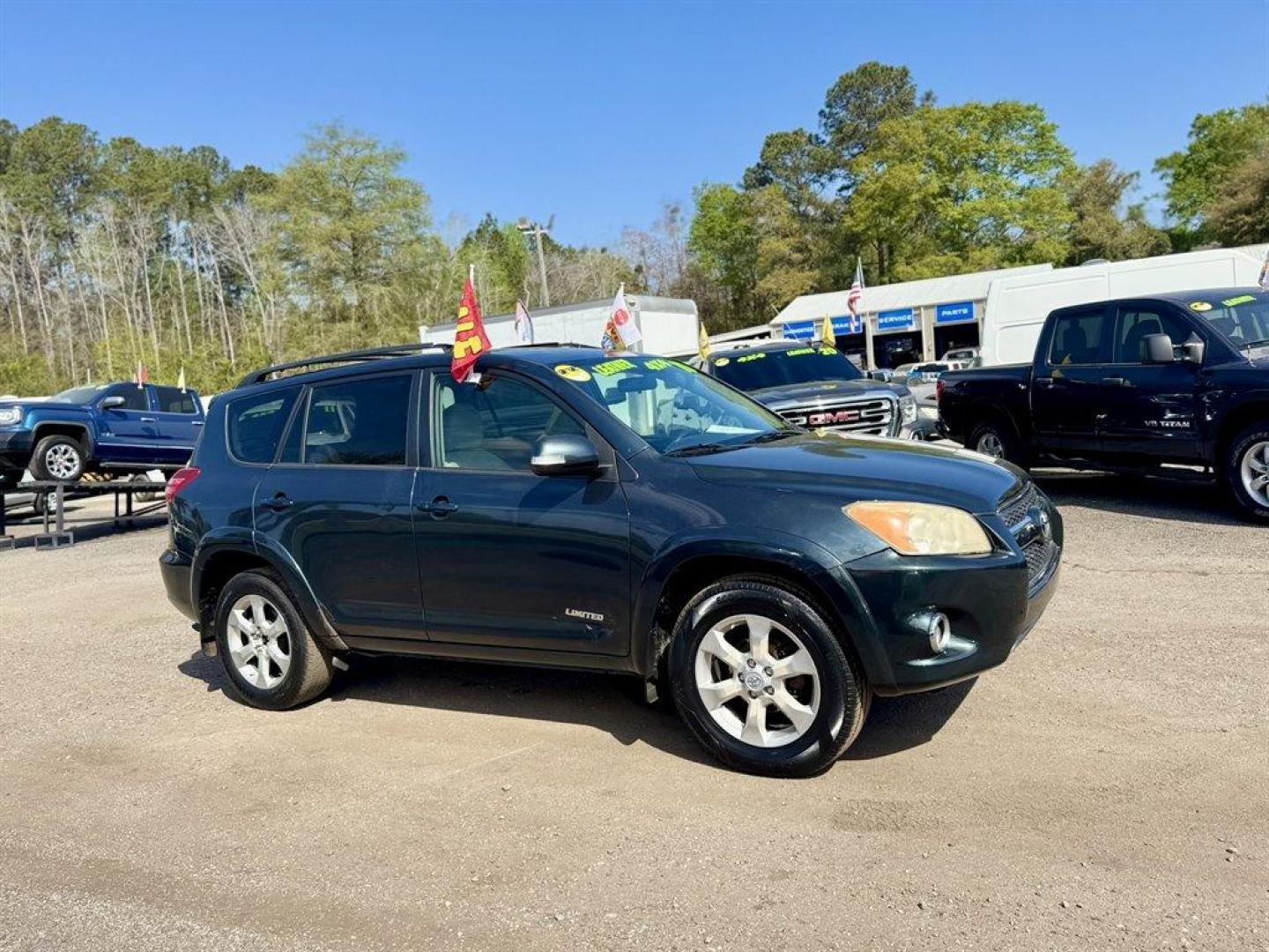 2010 Black /Grey Toyota RAV4 (JTMDF4DV6AD) with an 2.5l I-4 SFI Dohc VVT-I 2 engine, Automatic transmission, located at 745 East Steele Rd., West Columbia, SC, 29170, (803) 755-9148, 33.927212, -81.148483 - Photo#2