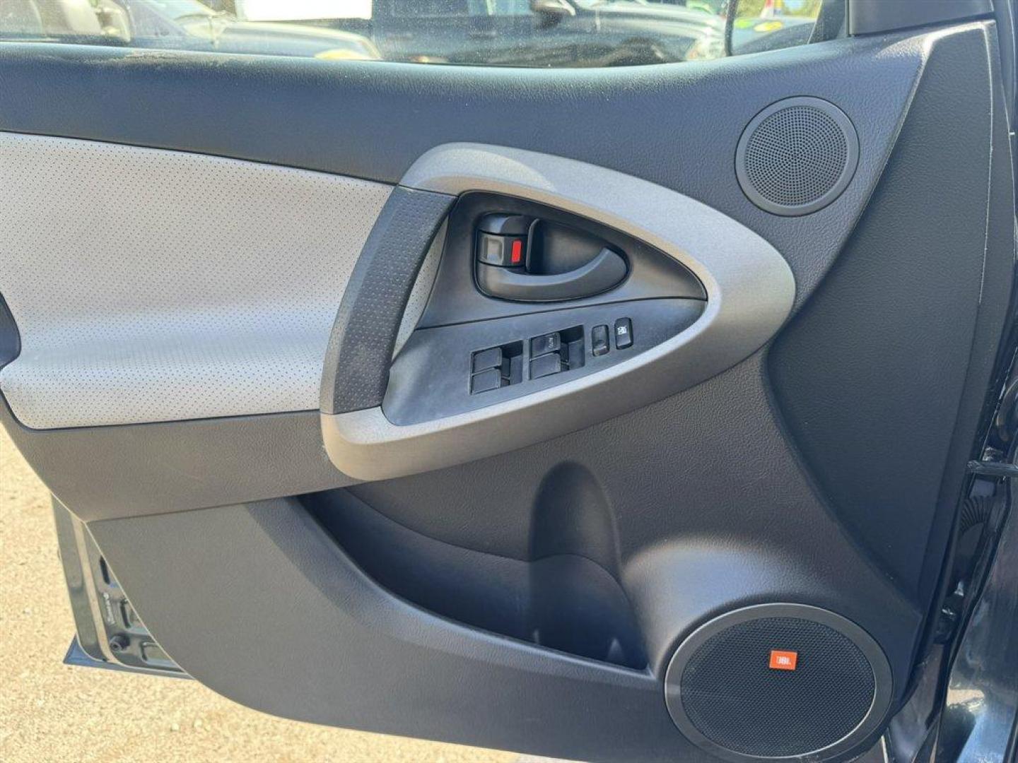 2010 Black /Grey Toyota RAV4 (JTMDF4DV6AD) with an 2.5l I-4 SFI Dohc VVT-I 2 engine, Automatic transmission, located at 745 East Steele Rd., West Columbia, SC, 29170, (803) 755-9148, 33.927212, -81.148483 - Photo#15