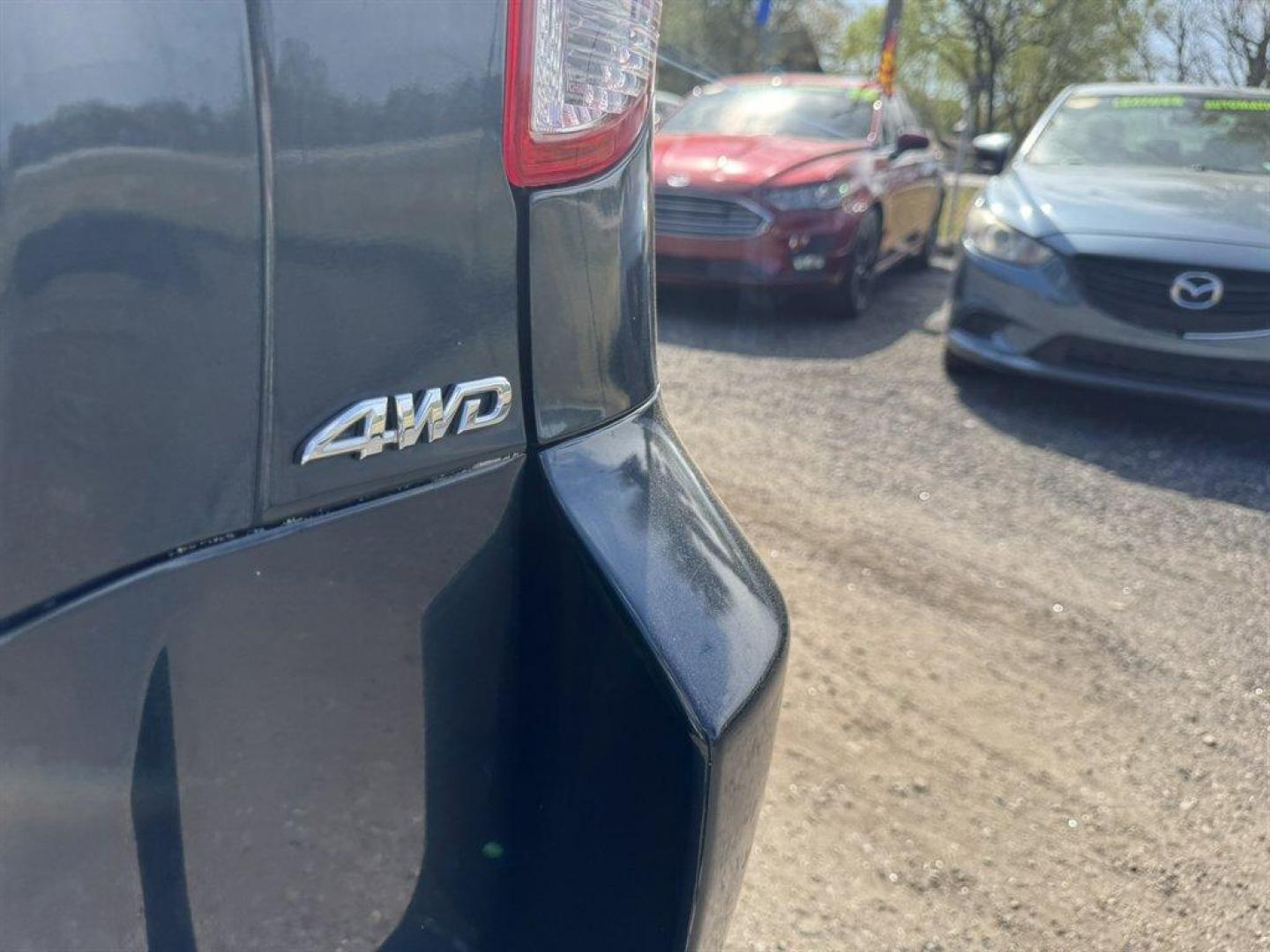 2010 Black /Grey Toyota RAV4 (JTMDF4DV6AD) with an 2.5l I-4 SFI Dohc VVT-I 2 engine, Automatic transmission, located at 745 East Steele Rd., West Columbia, SC, 29170, (803) 755-9148, 33.927212, -81.148483 - Photo#27